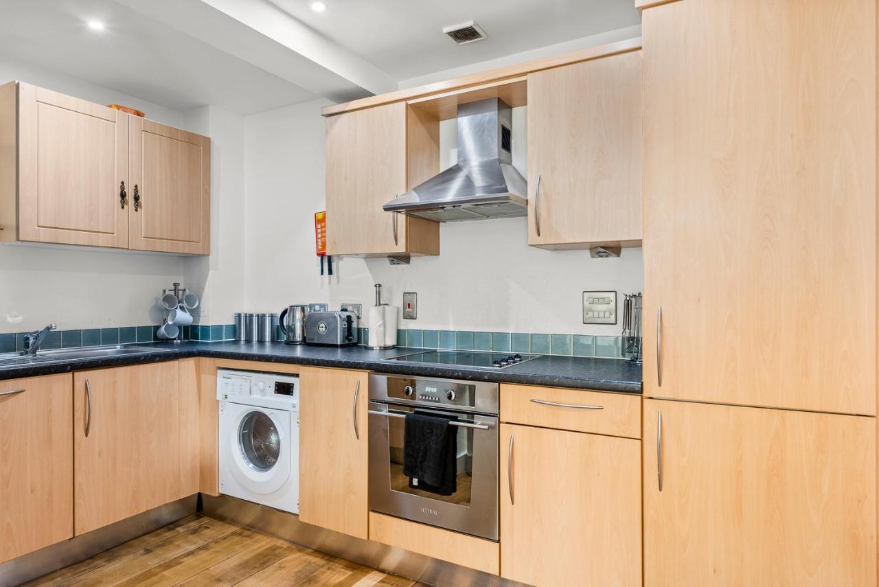 Enchanting Bristol Abode -Sleeps 6 With Balcony! Eksteriør bilde